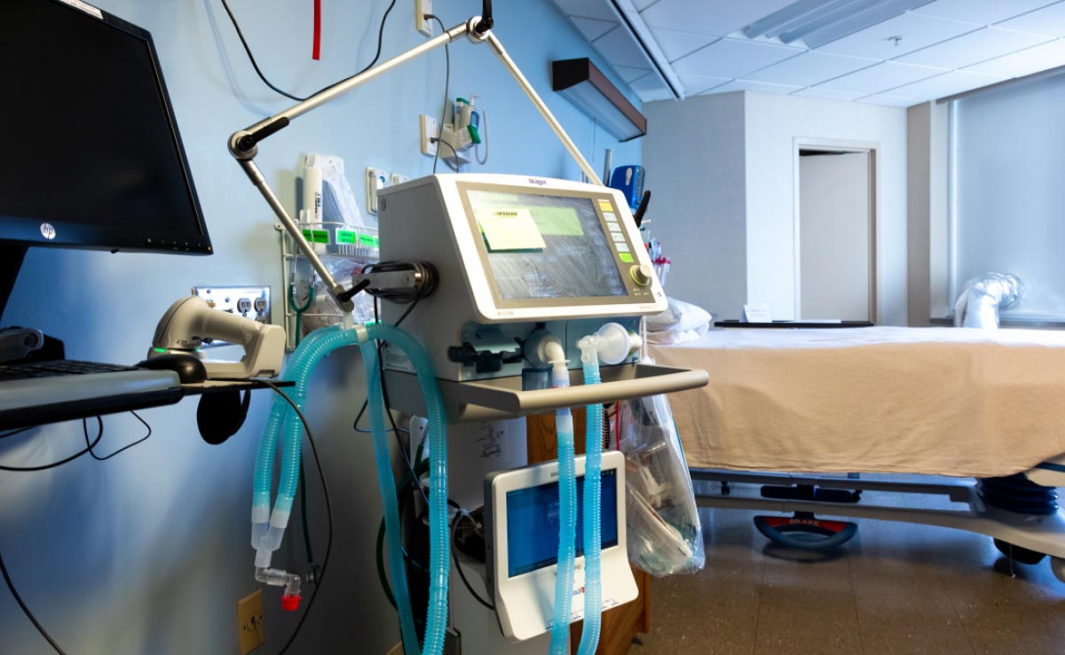 Photograph of a ventilator in a hospital setting