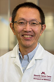 U of MN MSTP Director Yoji Shimizu, PhD