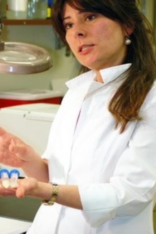 Dr. Martina Bazzaro