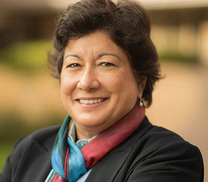Dr. Ana Núñez